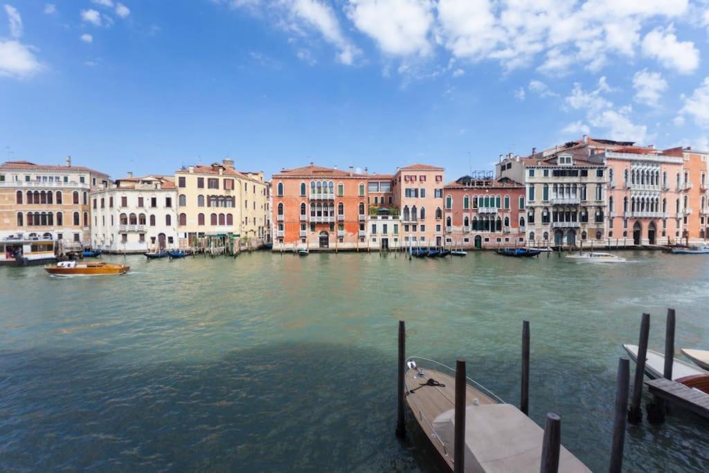 ונציה Palazzo Alvera Grand Canal מראה חיצוני תמונה